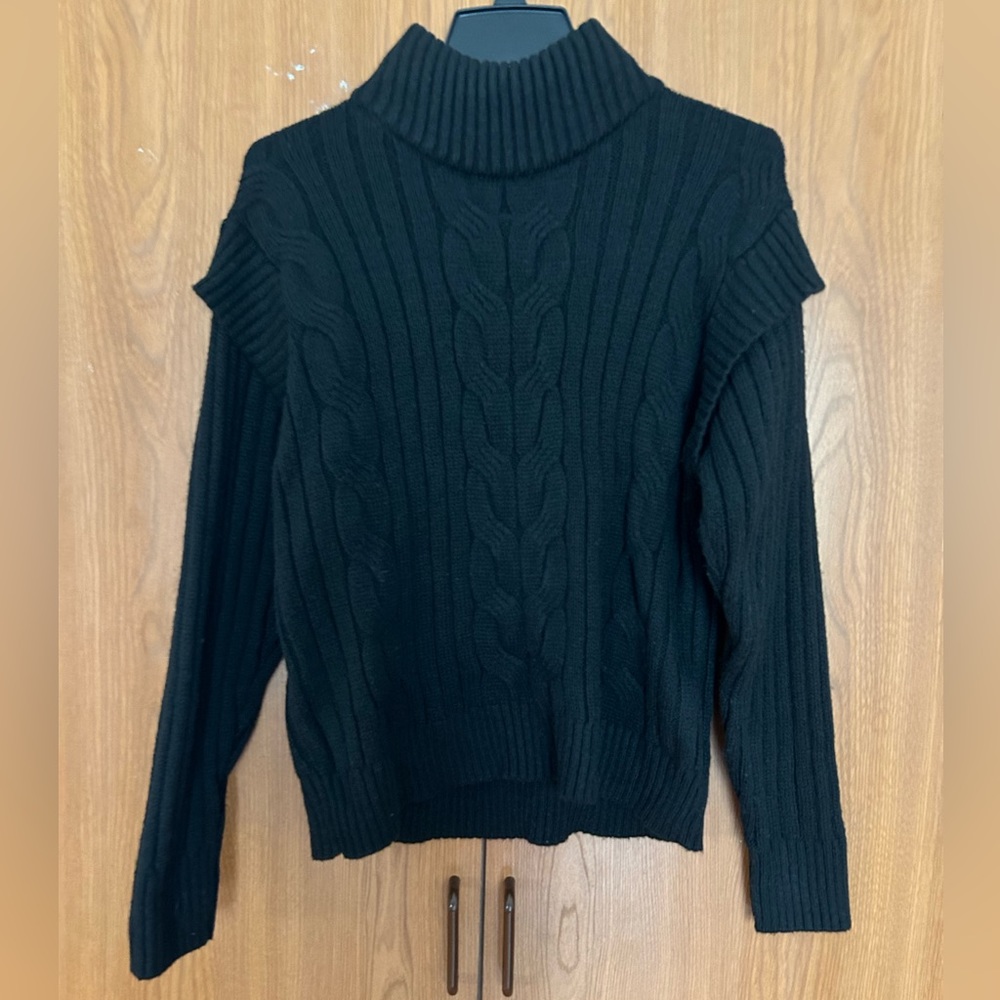 Time and Tru woman’s knit sweater